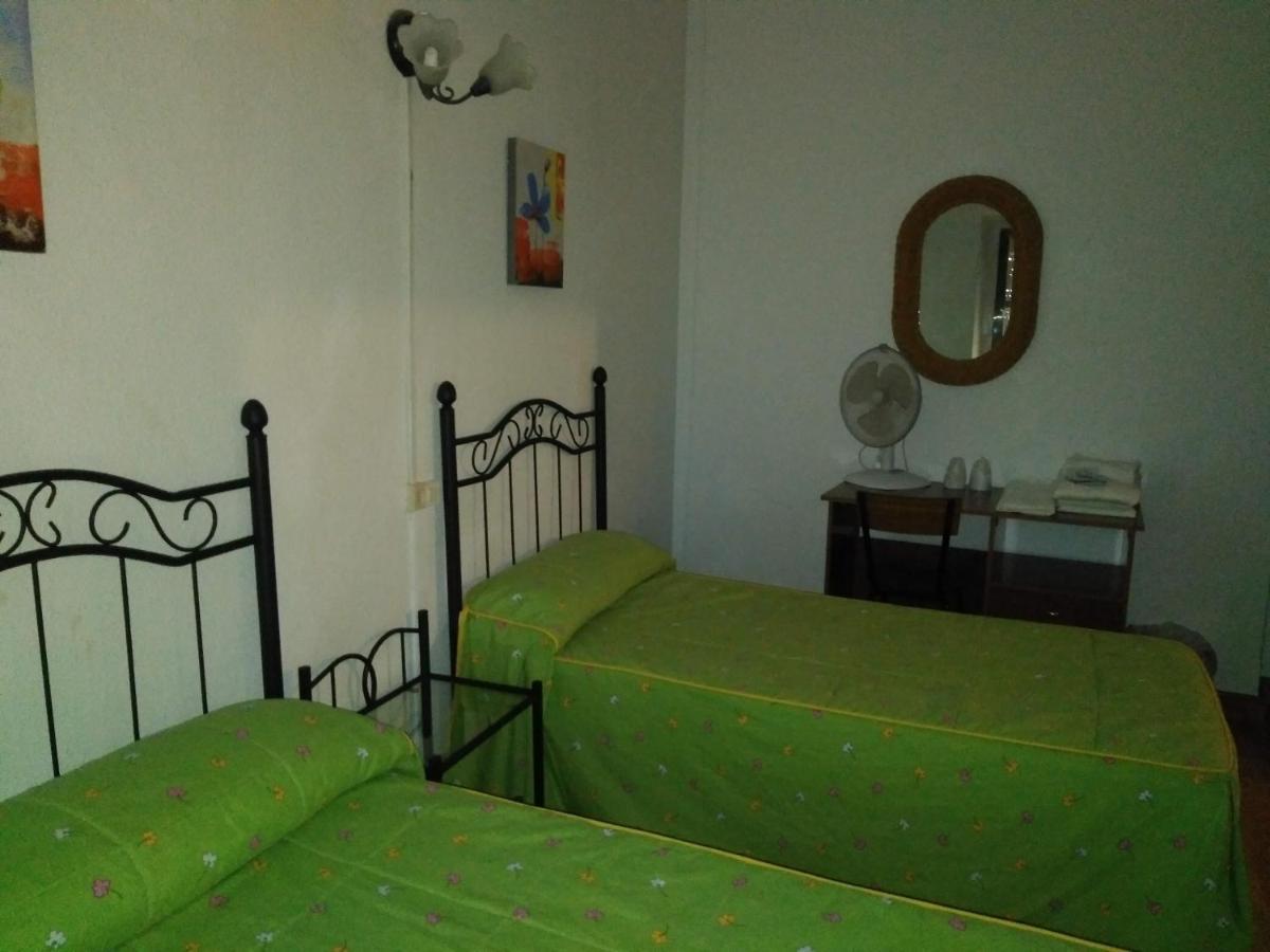 Pension Carretero Caces Zewnętrze zdjęcie