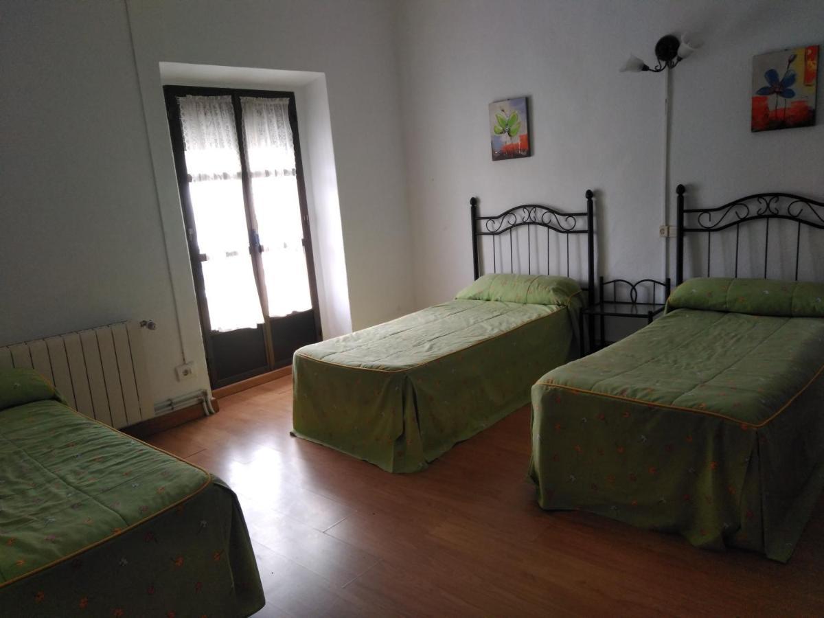 Pension Carretero Caces Zewnętrze zdjęcie
