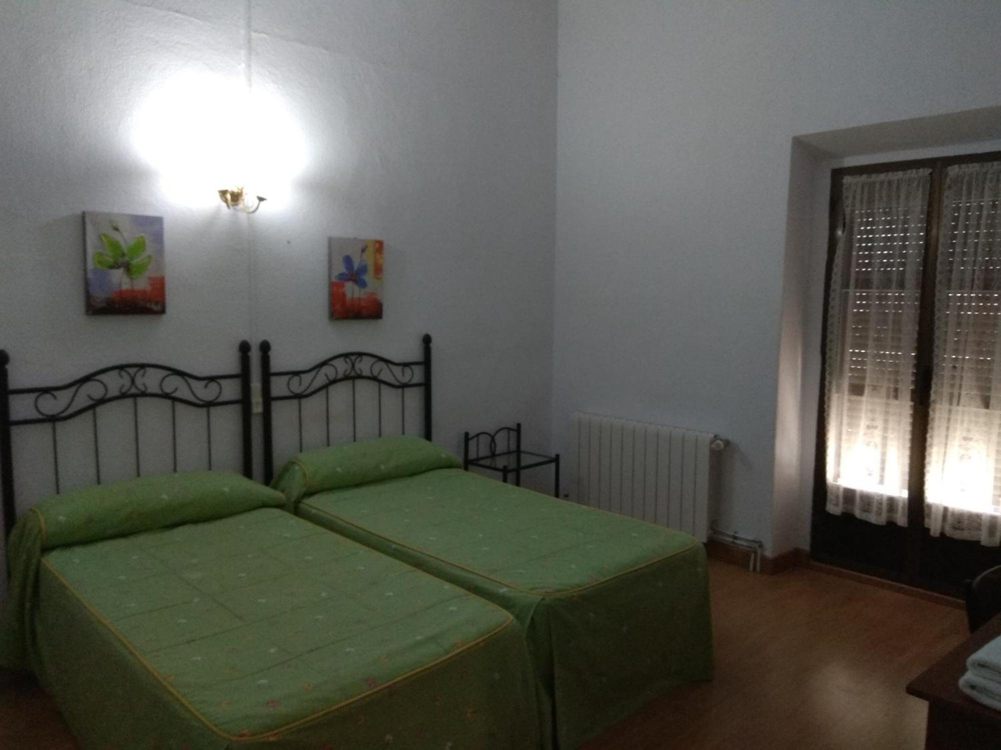 Pension Carretero Caces Zewnętrze zdjęcie